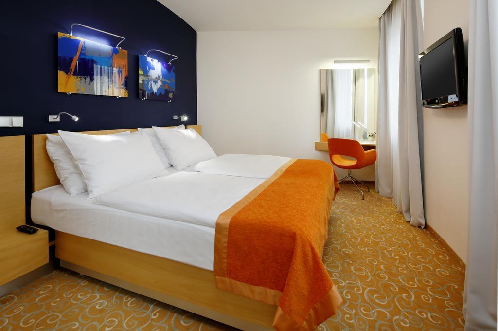Orea Hotel Atrium أوتروكوفيتسي الغرفة الصورة